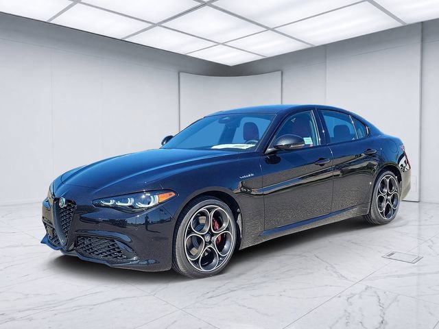 New 2026 Alfa Romeo Giulia w/ Driving Assist Package RWD image 2
