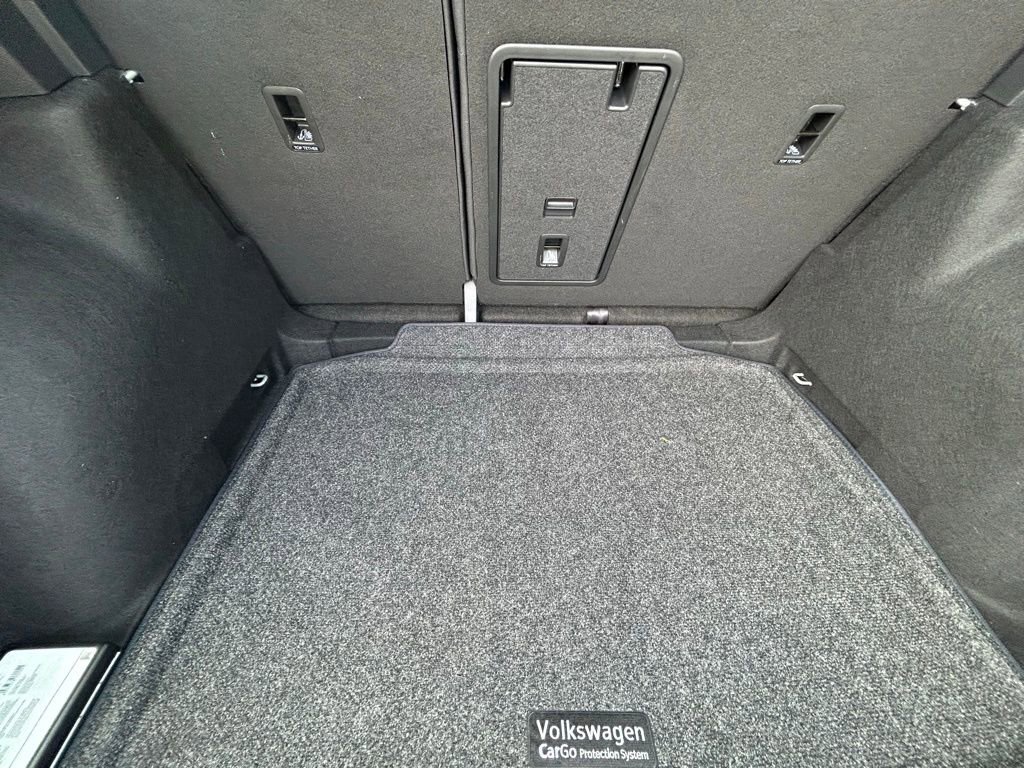 Certified 2025 Volkswagen Taos S image 41