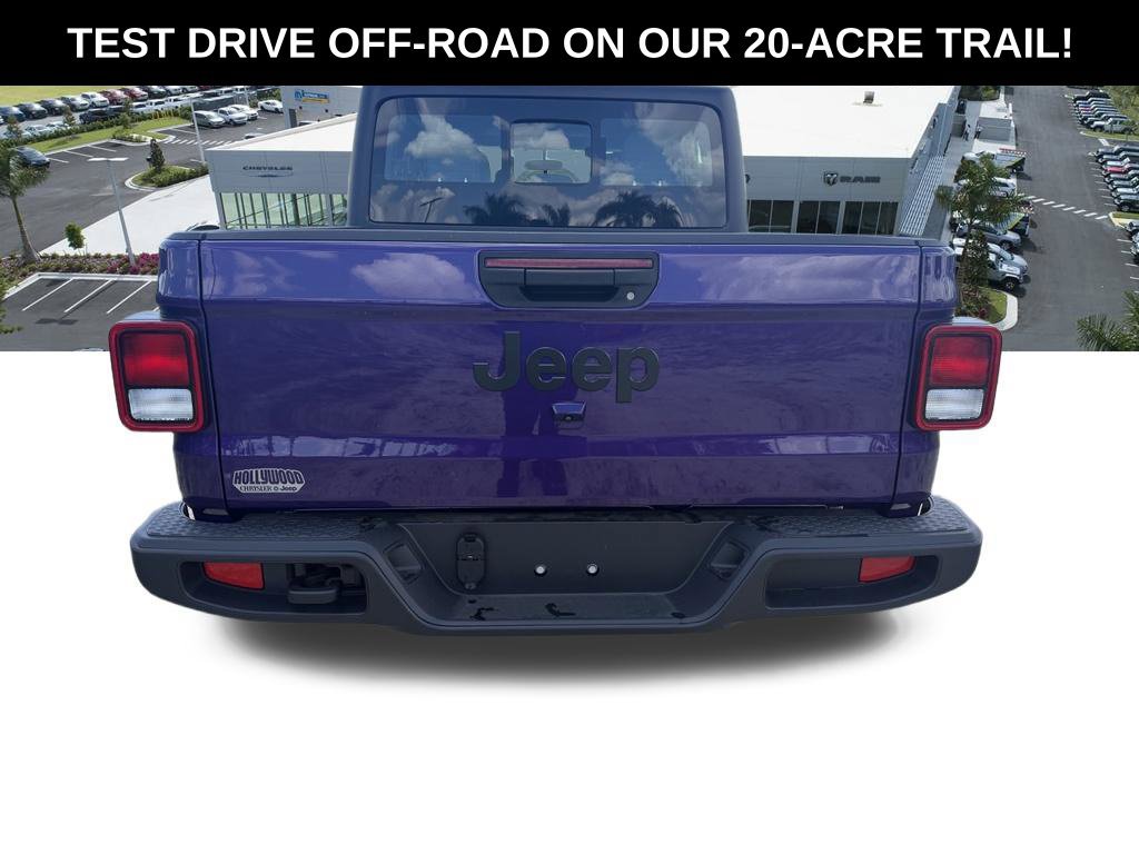 New 2026 Jeep Gladiator Sport AWD/4WD image 8