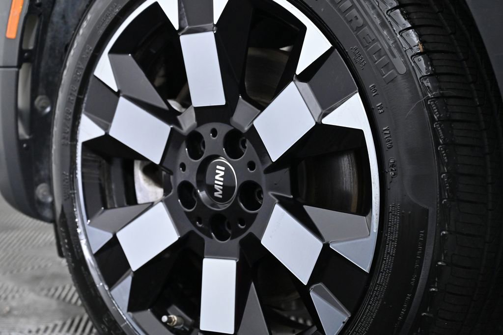 Certified 2023 MINI Cooper Countryman S w/ Mini Untamed Edition AWD/4WD image 39
