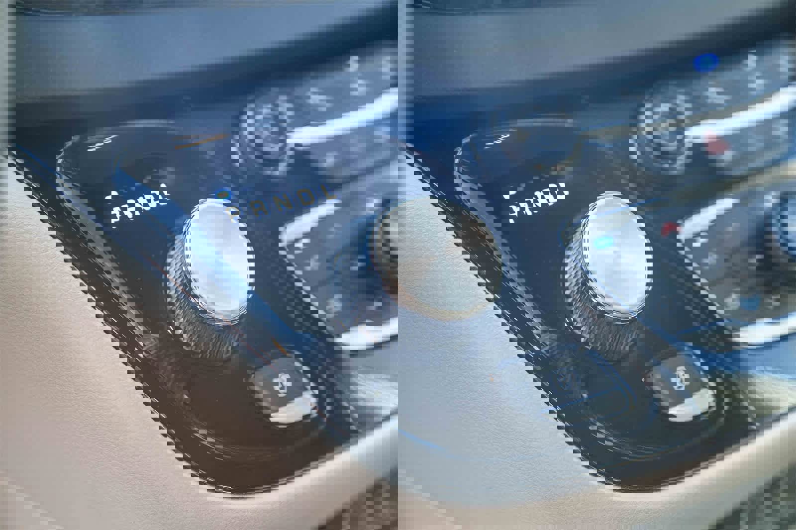 Used 2024 Chrysler Pacifica Touring-L image 19