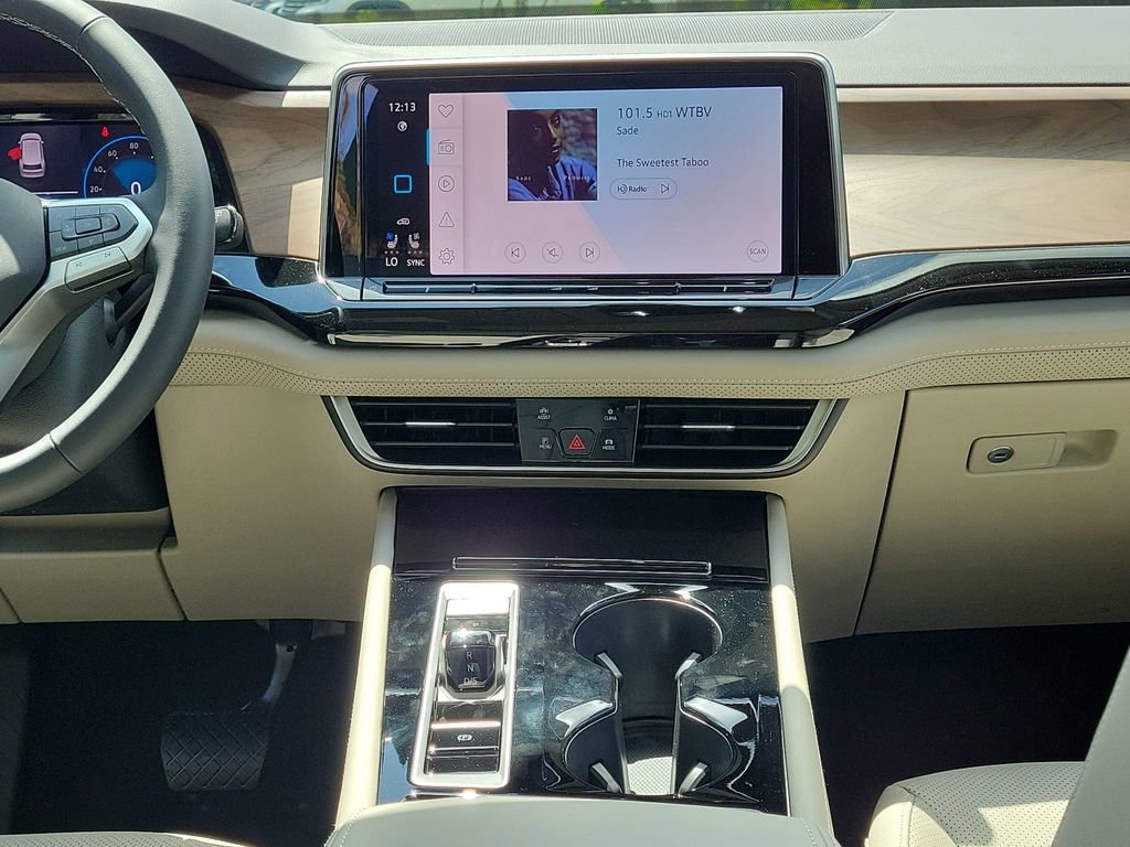 New 2026 Volkswagen Atlas SE image 13