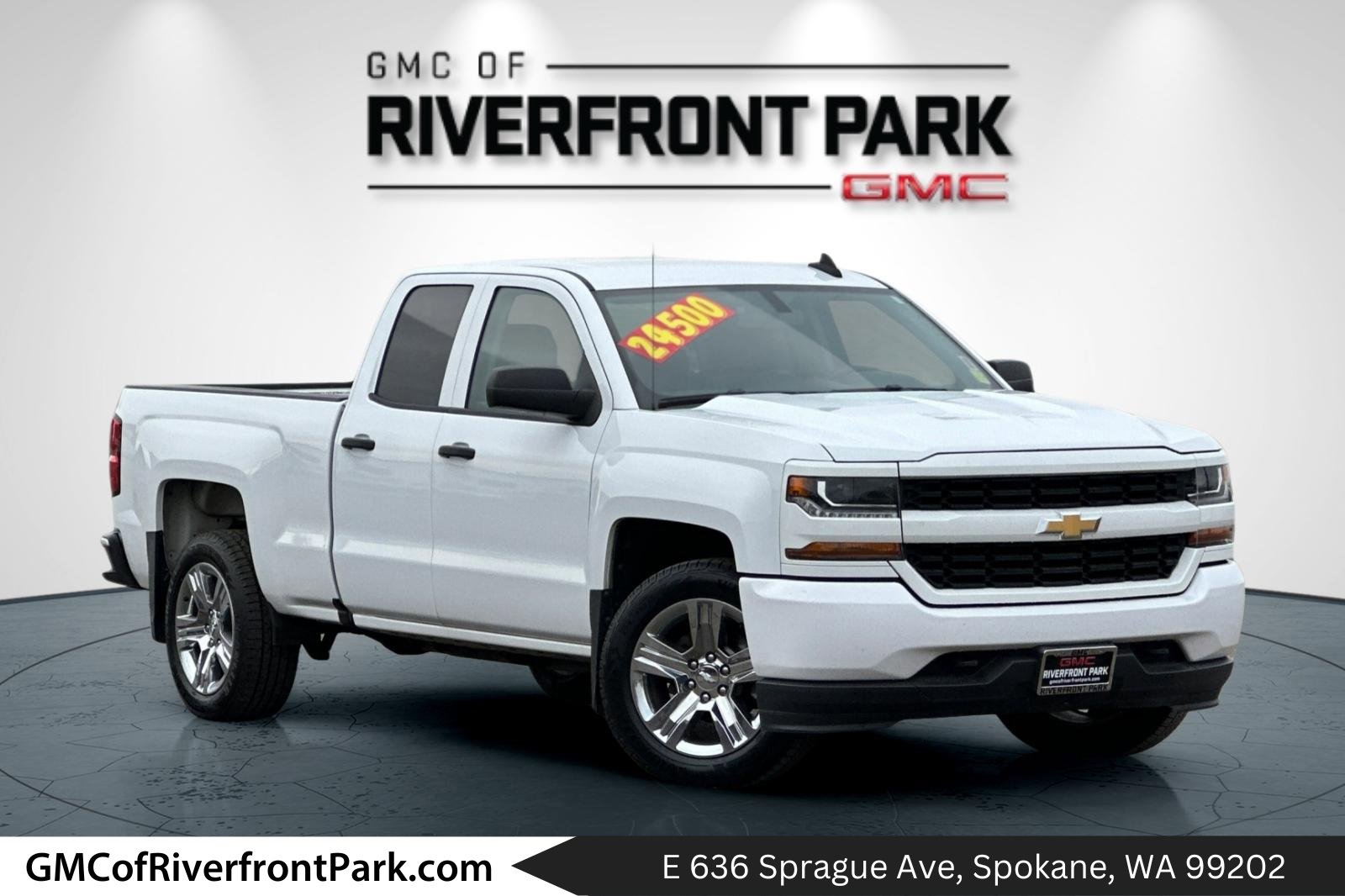 Used 2018 Chevrolet Silverado 1500 Custom w/ Custom Convenience Package image 1