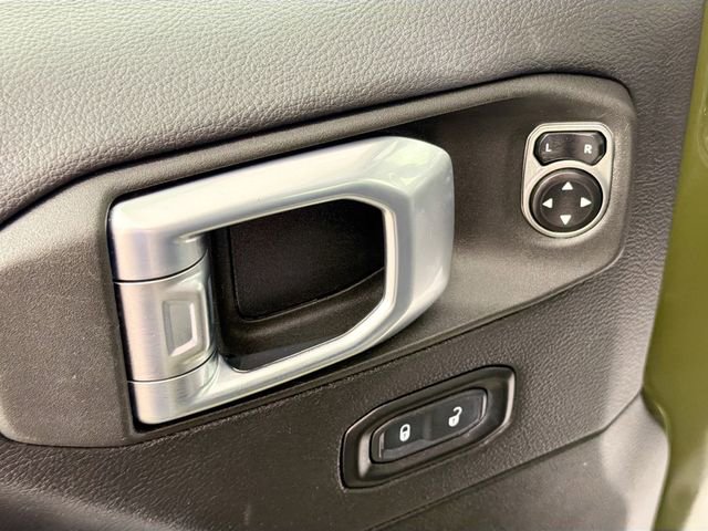 Used 2021 Jeep Wrangler Unlimited Sahara w/ Uconnect 4C Nav & Sound Group image 18
