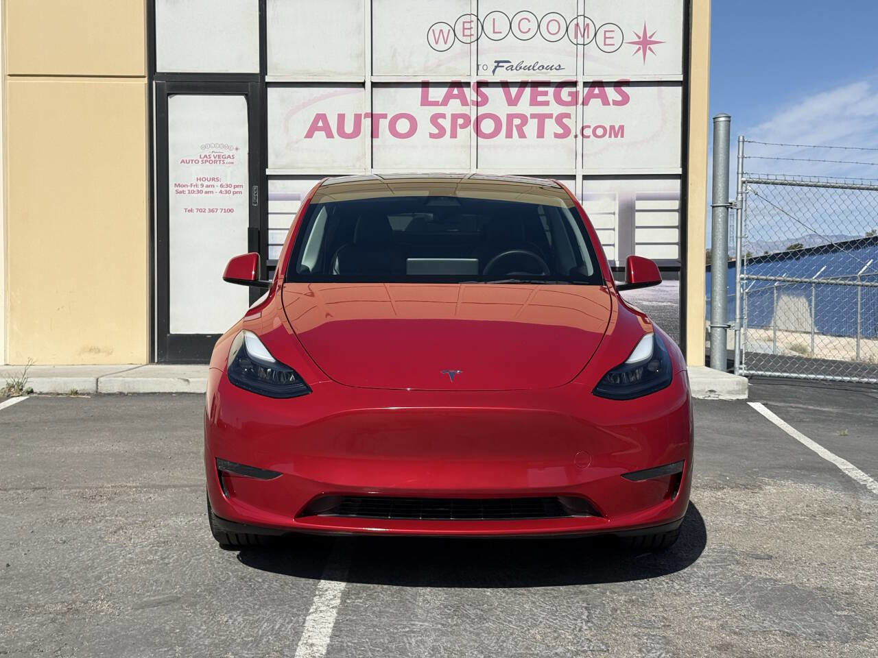 Used 2023 Tesla Model Y Long Range AWD/4WD image 3