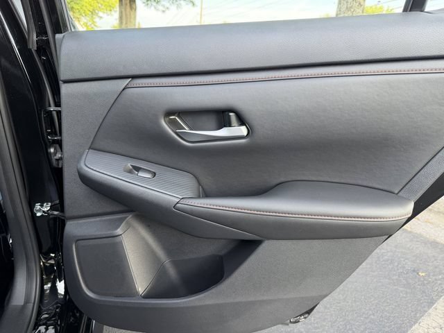 Used 2025 Nissan Sentra SR w/ SR Premium Package FWD image 27
