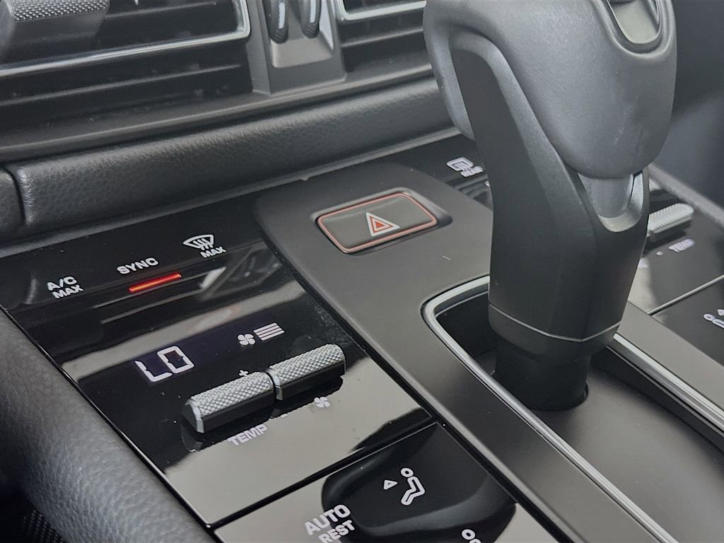 New 2026 Porsche Macan Turbo AWD/4WD image 18