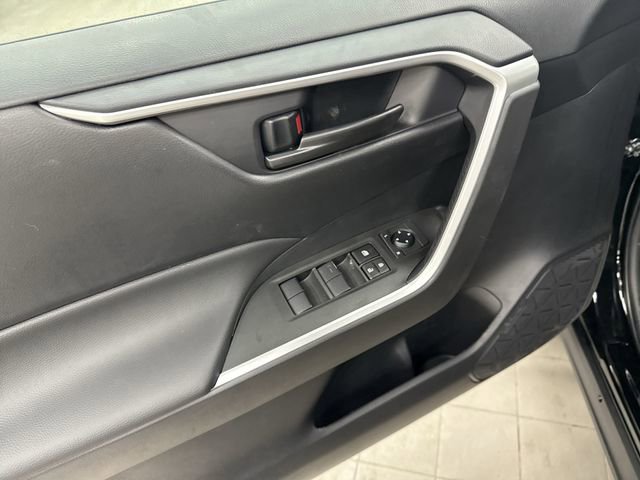 New 2025 Toyota RAV4 LE image 17