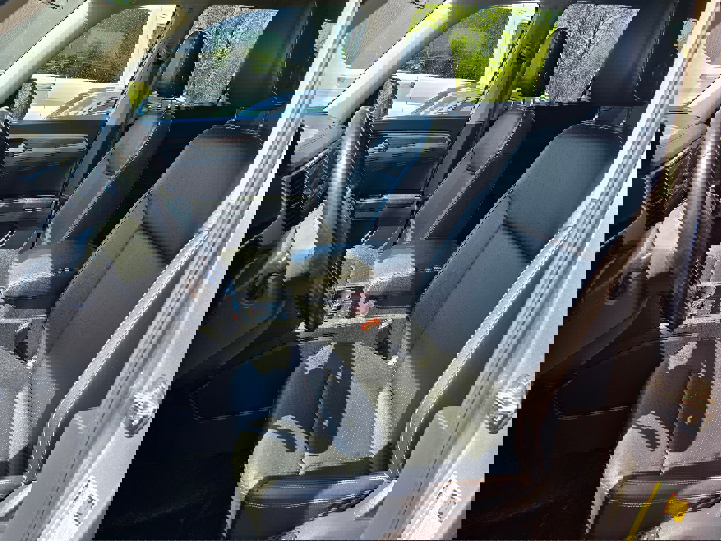 Used 2021 Volkswagen Atlas SEL AWD/4WD image 4