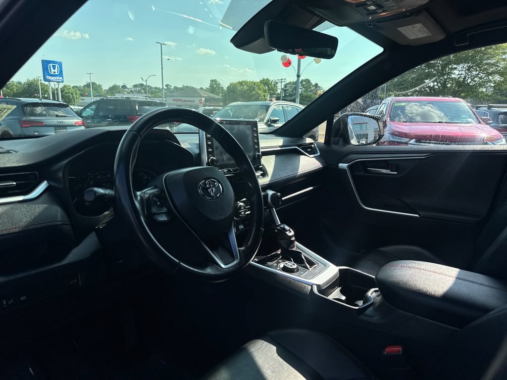 Used 2021 Toyota RAV4 XSE AWD/4WD image 15