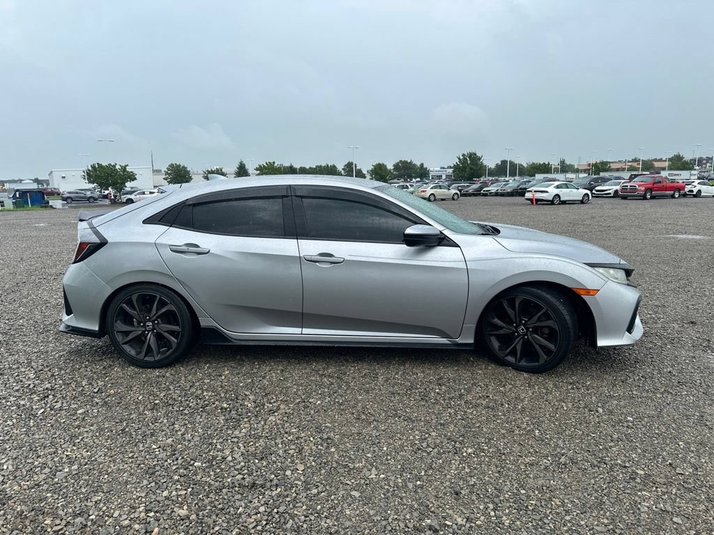 Used 2018 Honda Civic Sport image 11