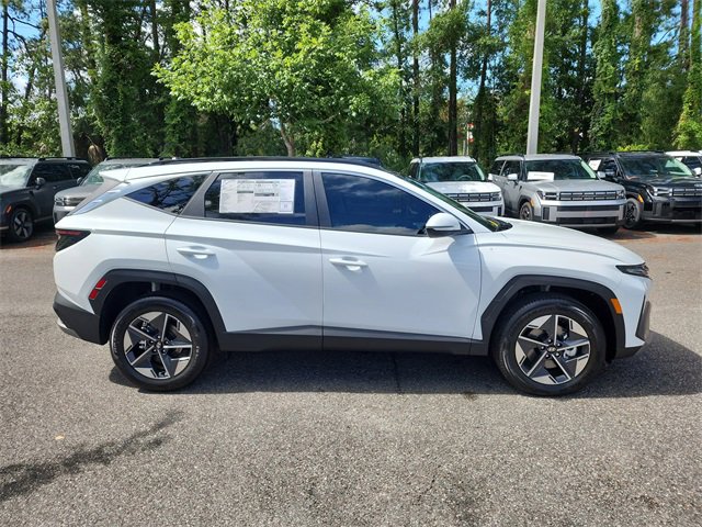 New 2025 Hyundai Tucson SEL image 2