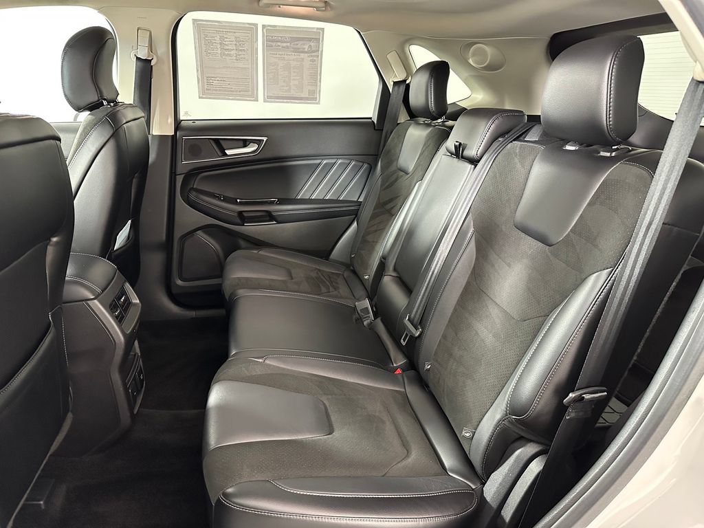 Used 2018 Ford Edge Sport w/ Equipment Group 401A AWD/4WD image 18