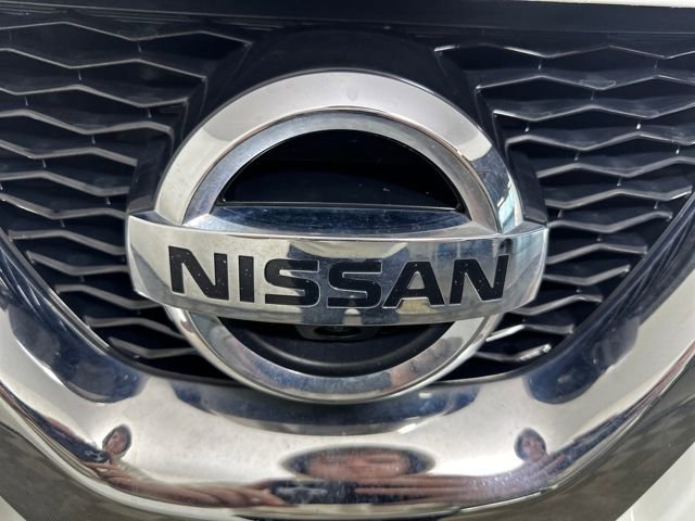 Used 2016 Nissan Rogue SV w/ SV Premium Package image 9