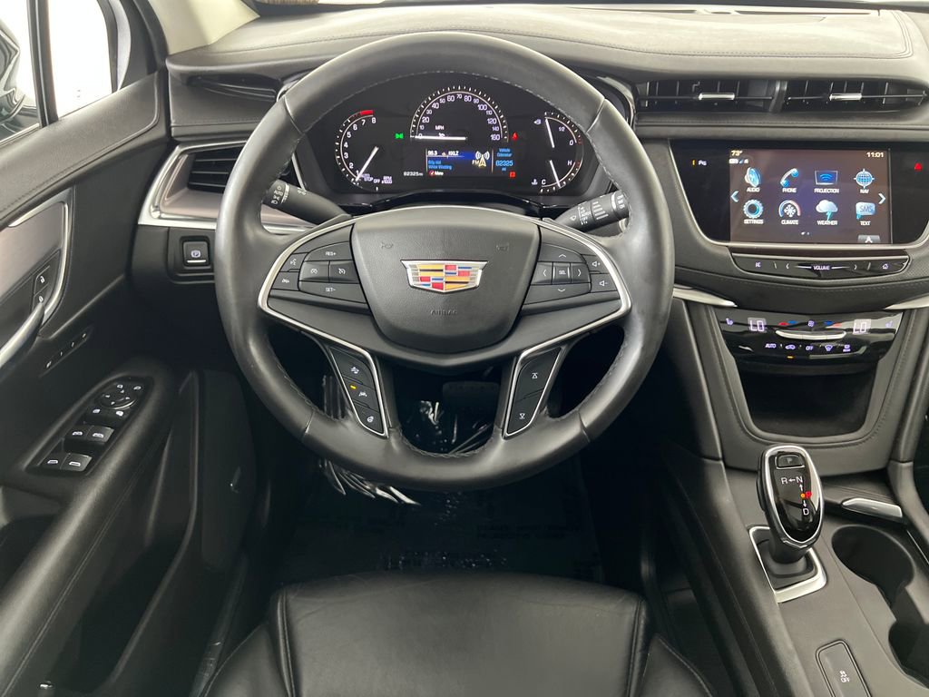 Used 2018 Cadillac XT5 Luxury w/ Driver Awareness Package FWD image 15