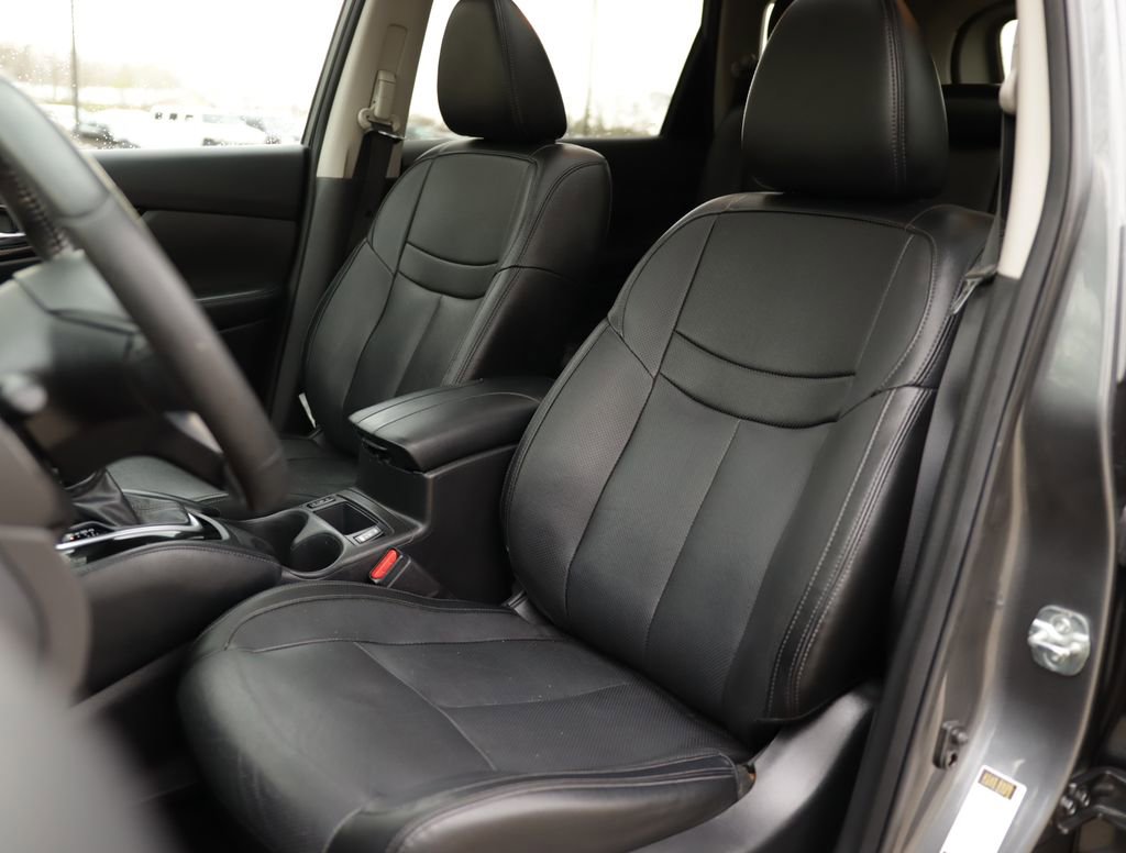 Used 2019 Nissan Rogue SL w/ Premium Package image 23