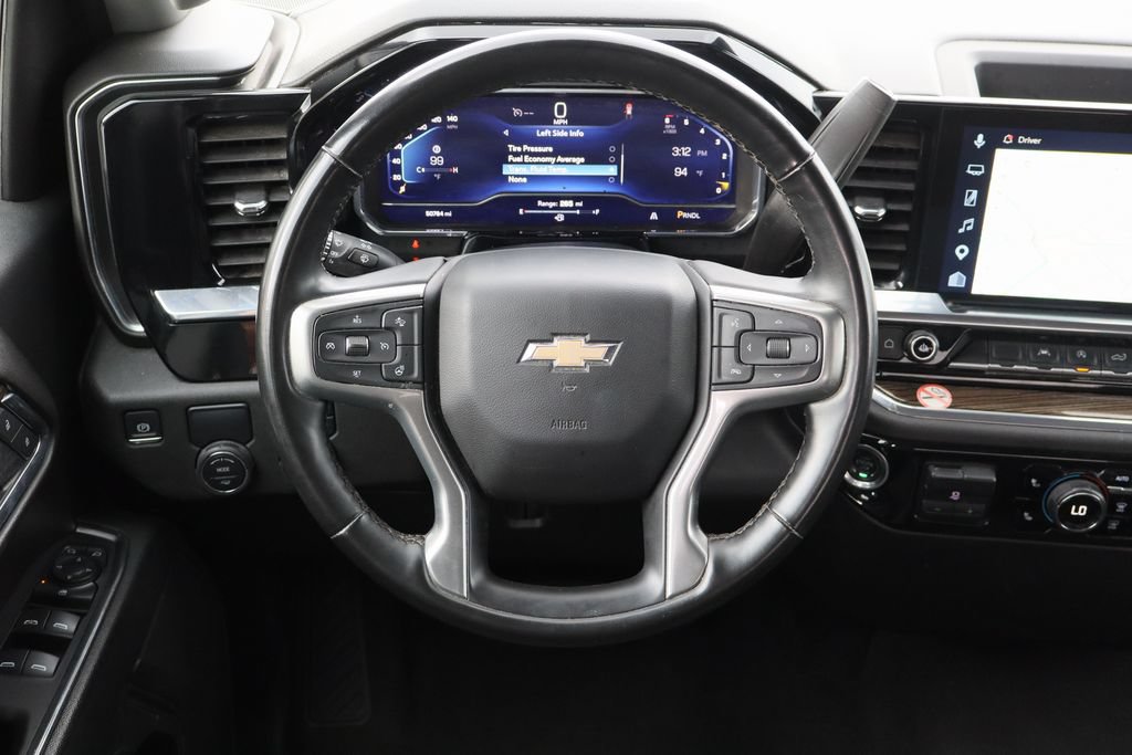 Used 2025 Chevrolet Silverado 1500 LT RWD image 13