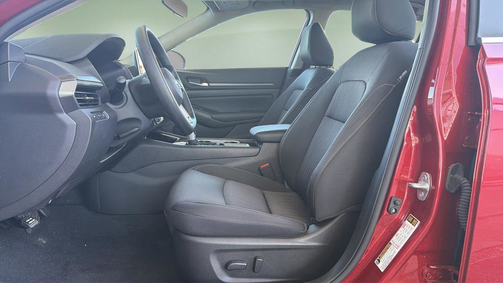 Certified 2024 Nissan Altima 2.5 SV FWD image 17