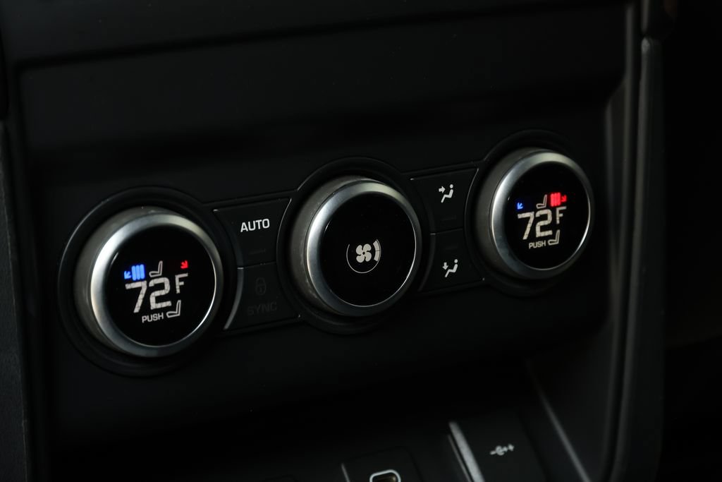 Certified 2022 Land Rover Defender 110 X AWD/4WD image 21