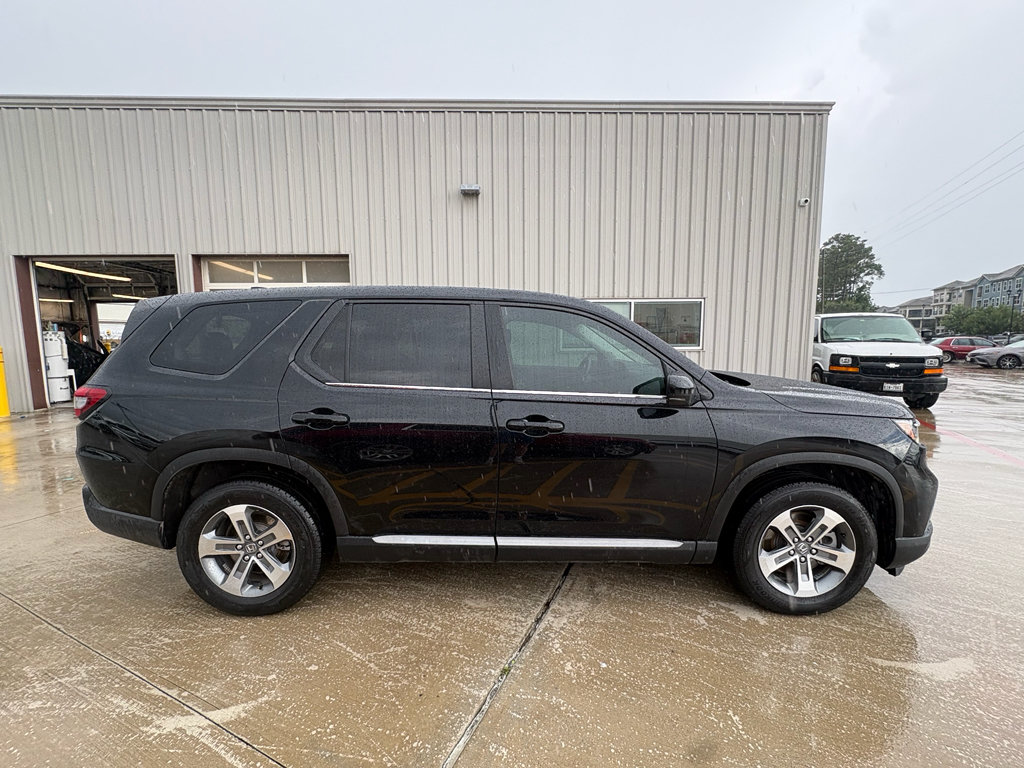 Certified 2024 Honda Pilot EX-L image 9