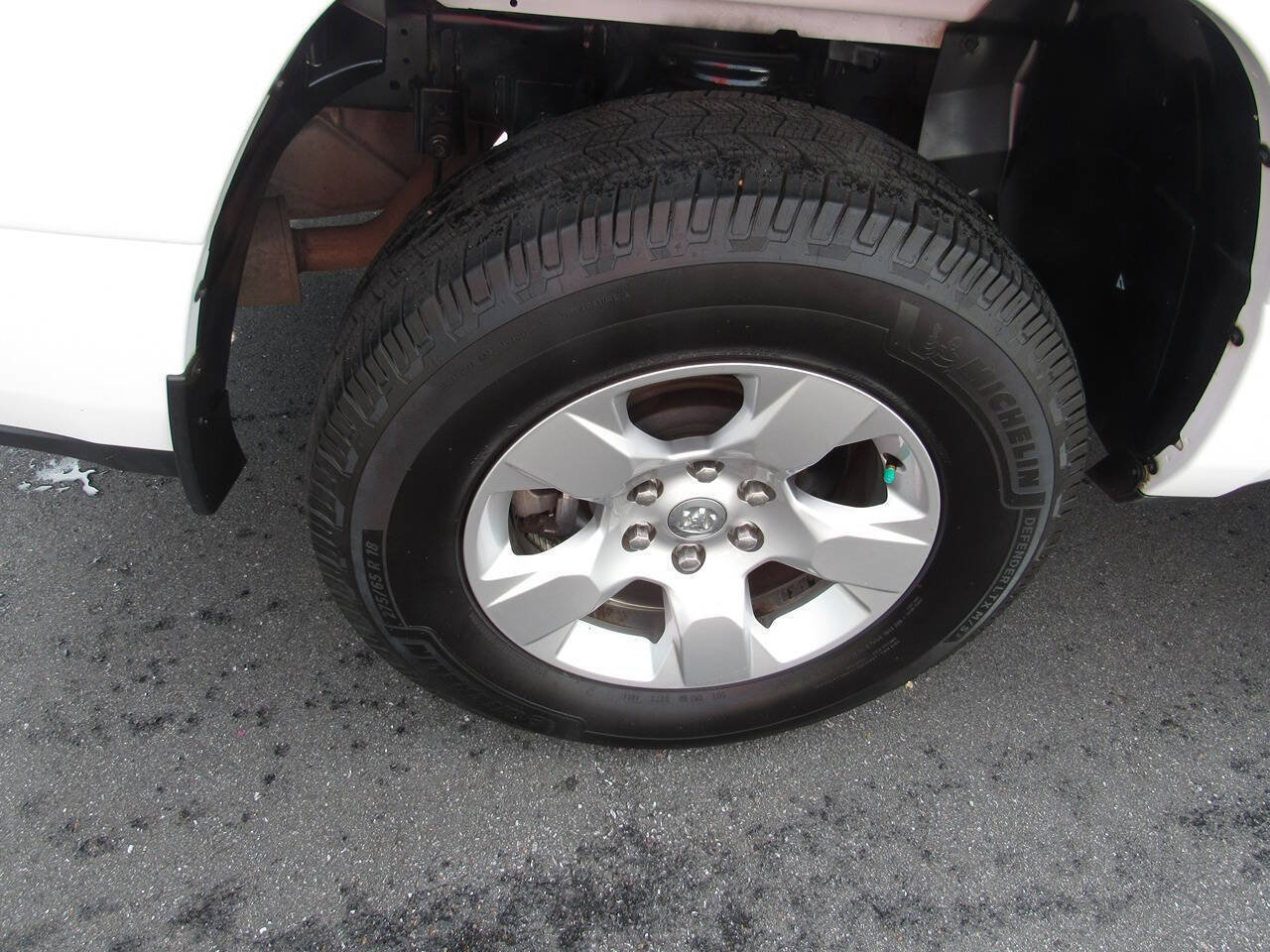 Used 2020 RAM 1500 Big Horn AWD/4WD image 12