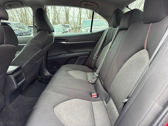 Used 2020 Toyota Camry LE image 10
