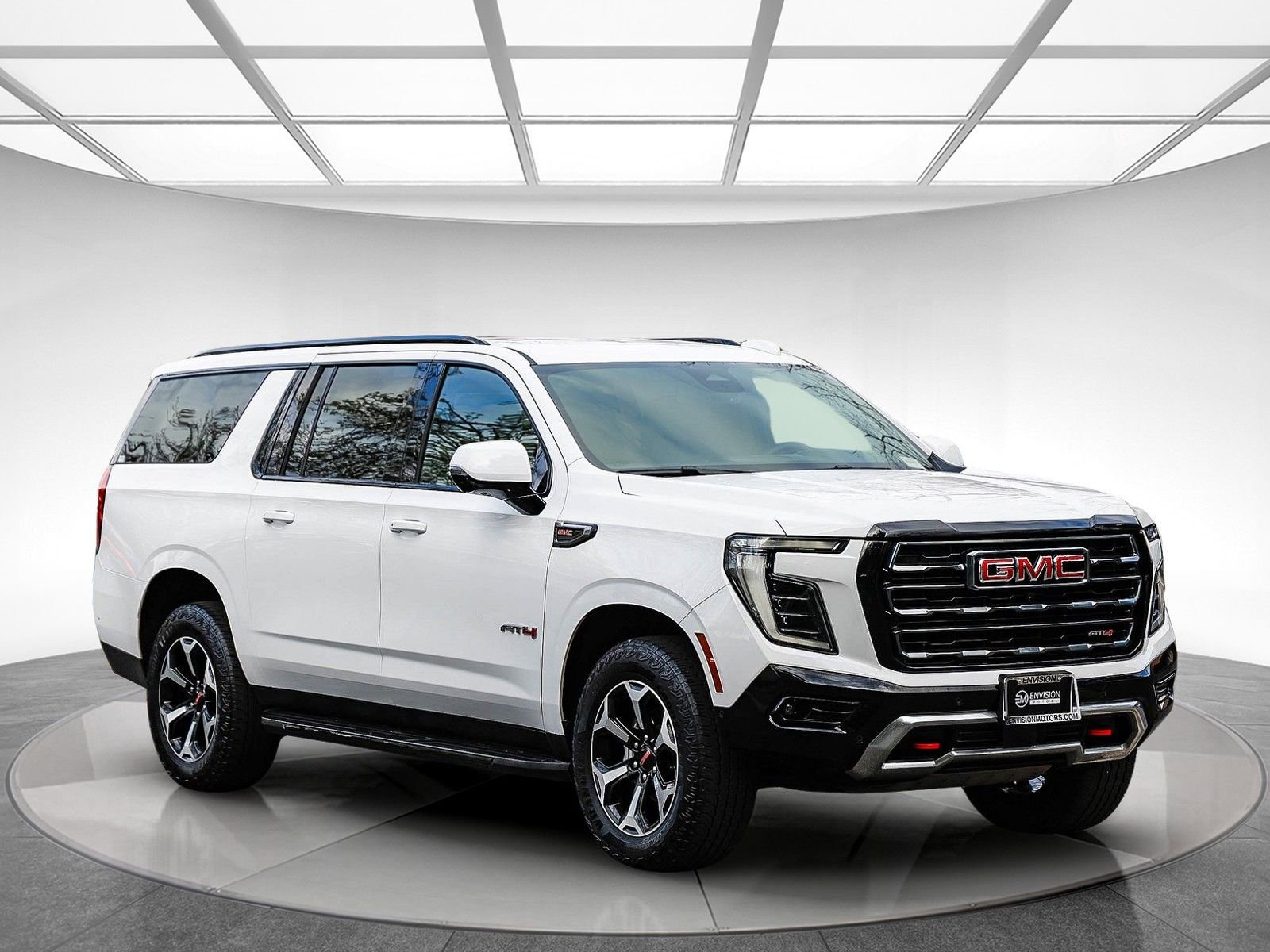 Used 2025 GMC Yukon XL AT4 image 5