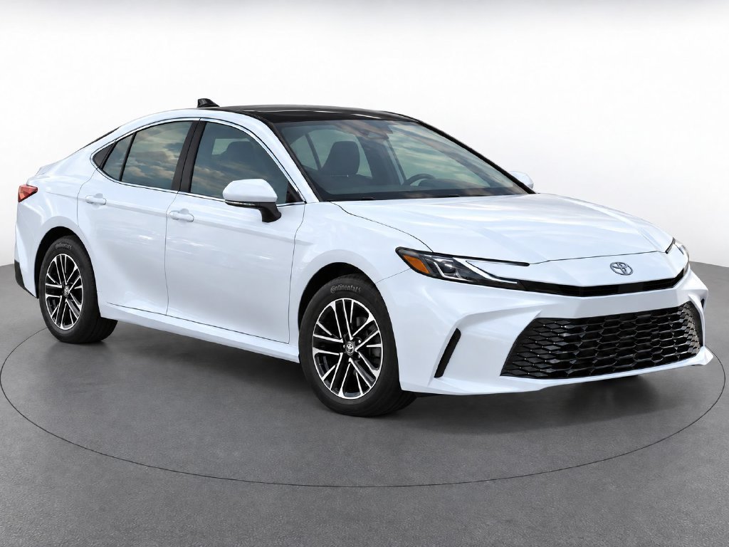 Used 2025 Toyota Camry XLE AWD/4WD image 7