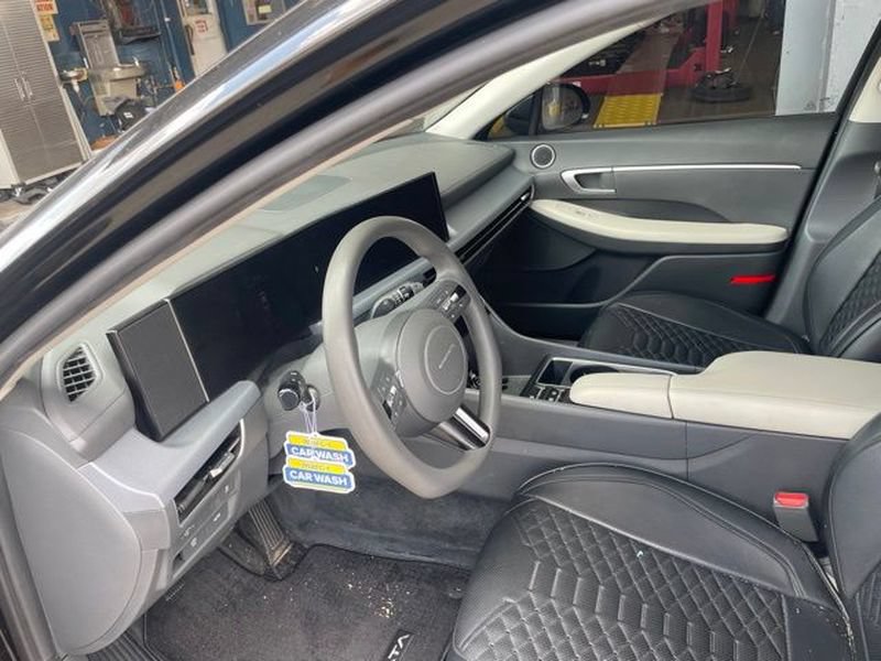 Used 2024 Hyundai Sonata SEL FWD image 14