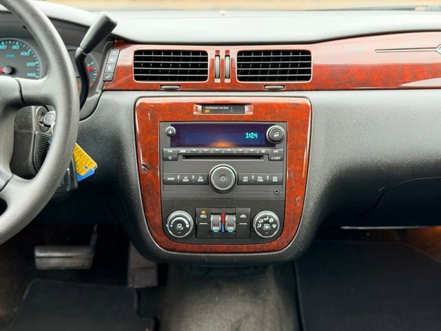 Used 2010 Chevrolet Impala LS FWD image 16