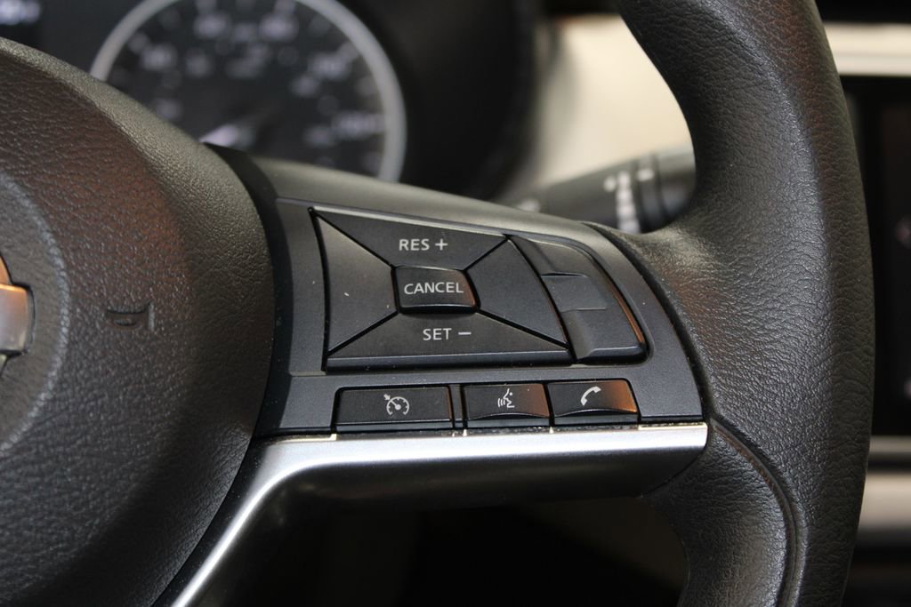 Used 2021 Nissan Versa SV image 16