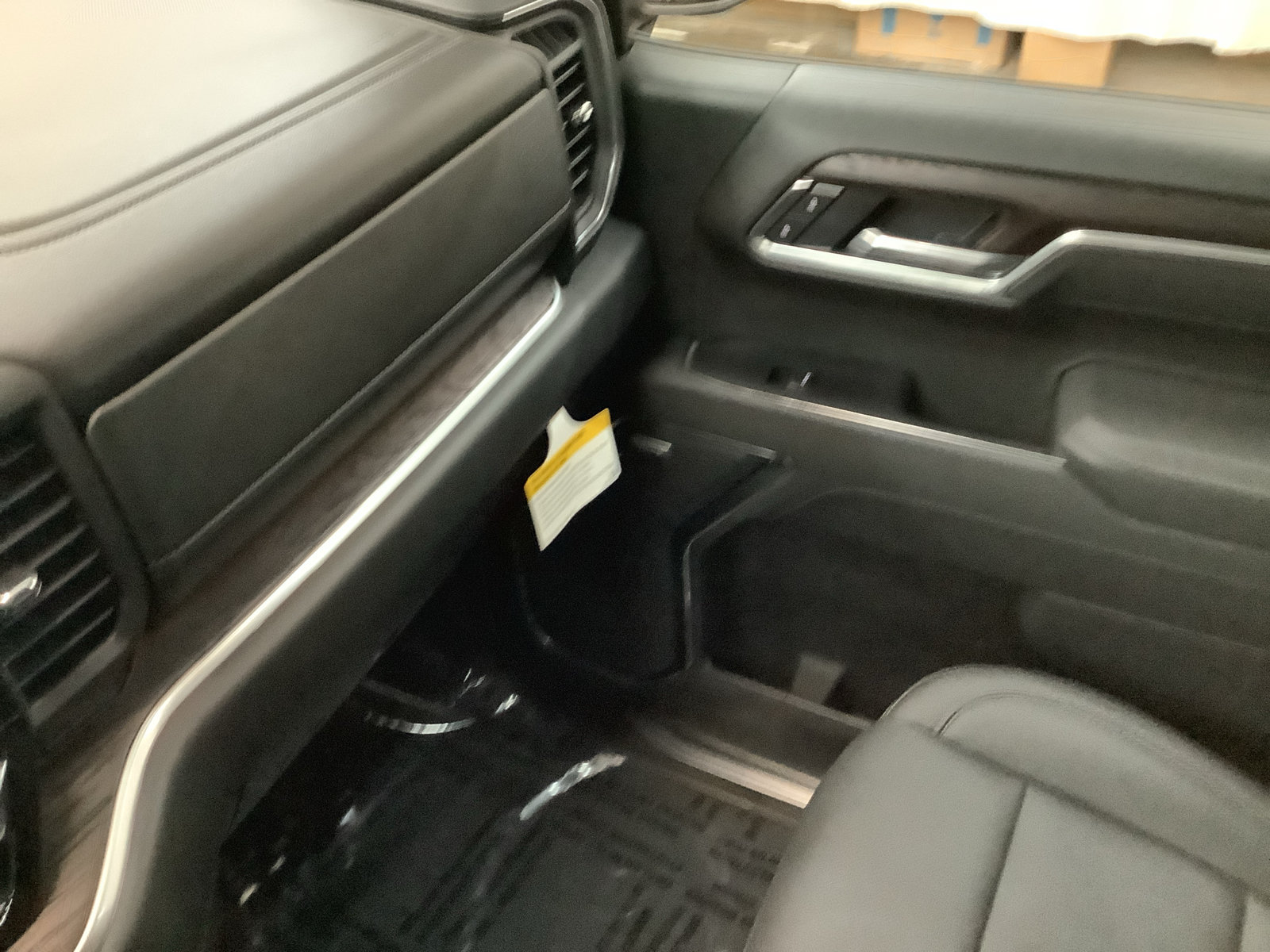 New 2026 GMC Sierra 1500 SLT w/ SLT Convenience Package AWD/4WD image 22