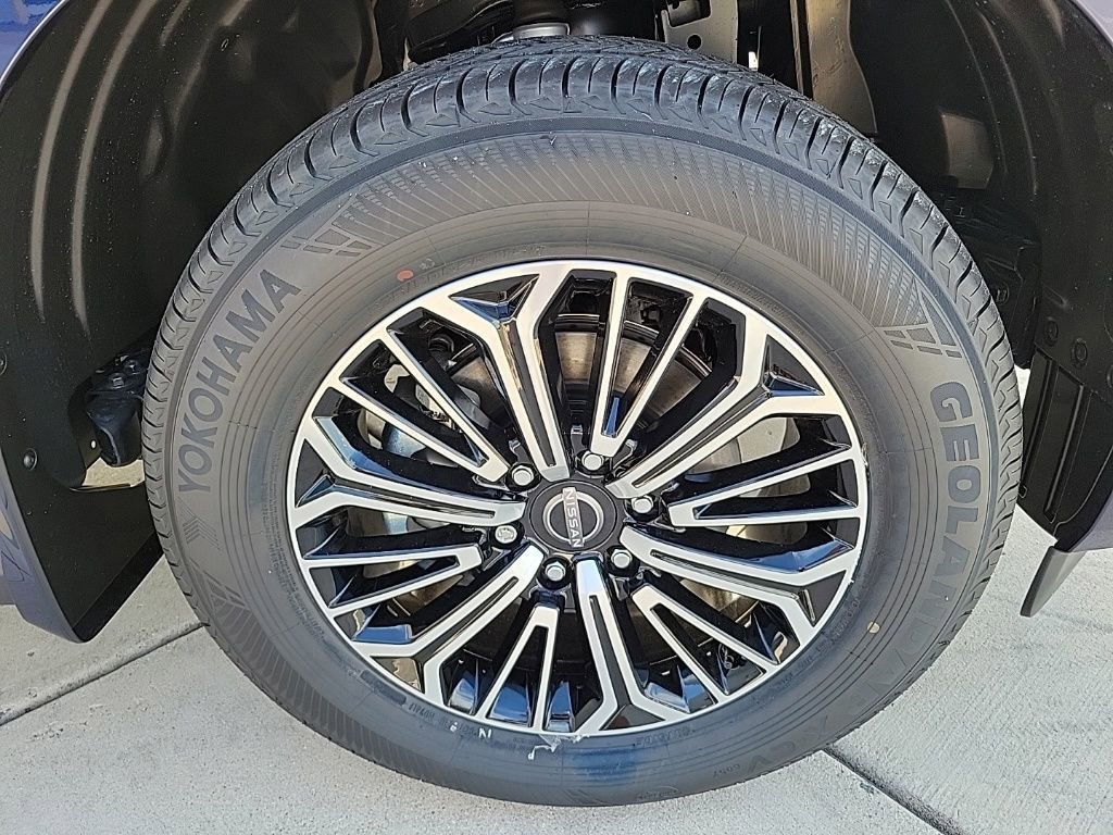 New 2025 Nissan Armada SL w/ Captain's Chari Seat Package image 9