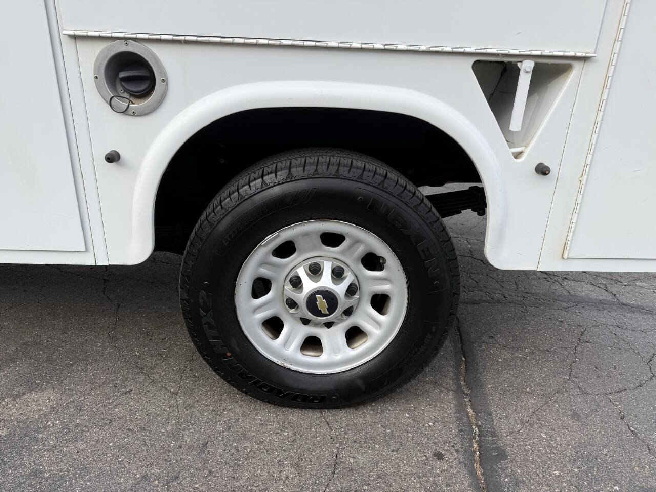 Used 2013 Chevrolet Silverado 3500 W/T image 13