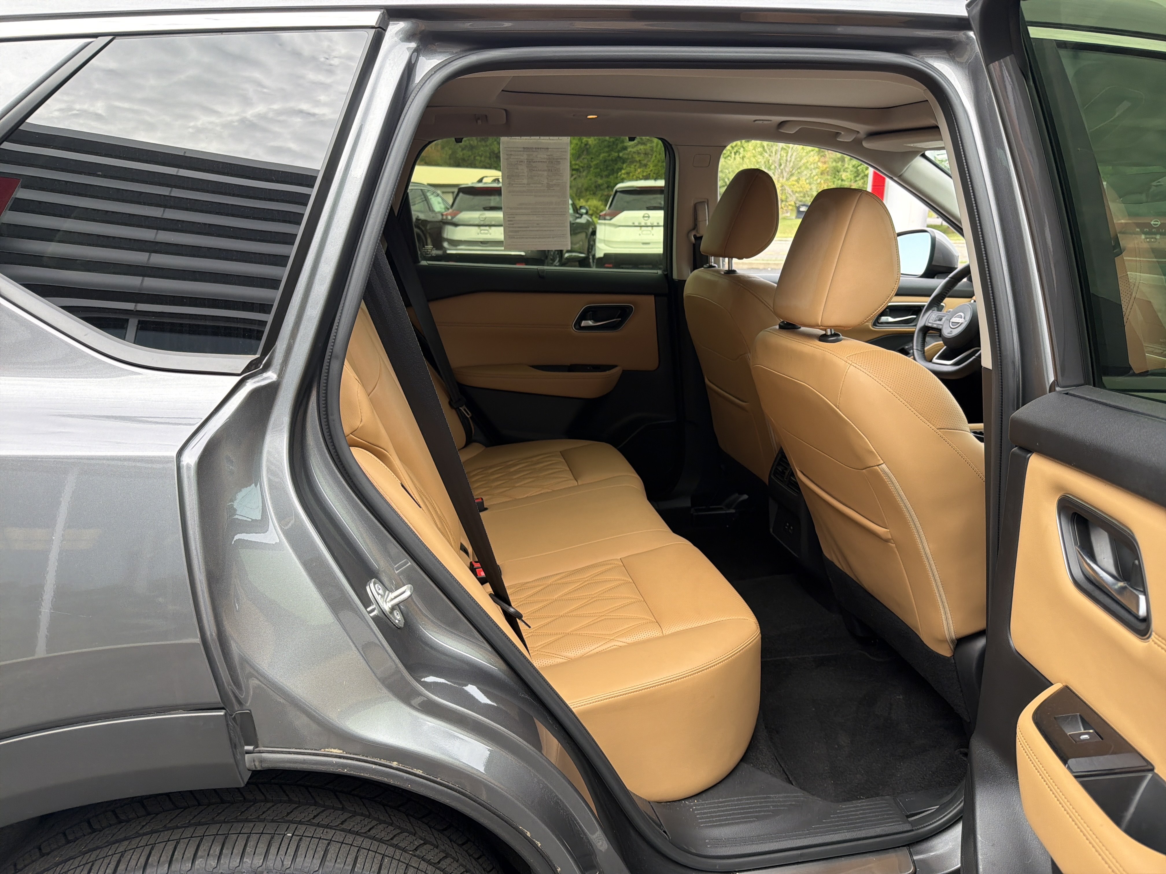 Certified 2023 Nissan Rogue Platinum AWD/4WD image 10