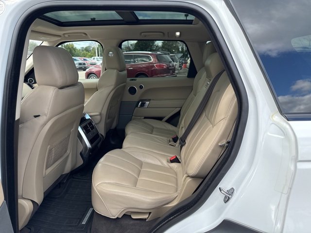 Used 2017 Land Rover Range Rover Sport HSE image 7