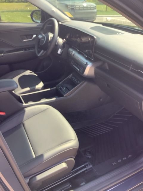 Used 2026 Hyundai Kona SEL Premium FWD image 25