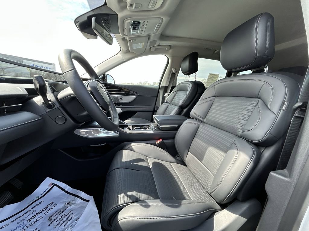 New 2026 Lincoln Nautilus Reserve AWD/4WD image 17