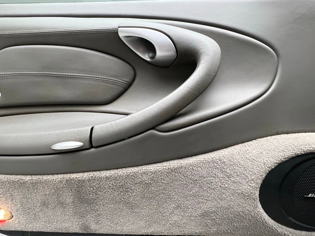 Used 2003 Porsche 911 Carrera 4 image 18