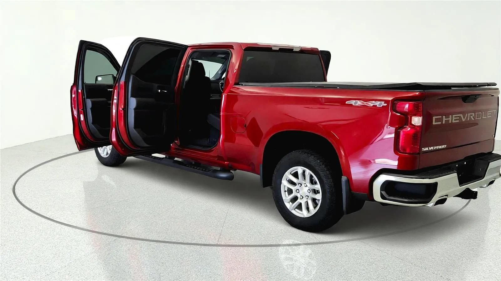 Used 2022 Chevrolet Silverado 1500 LT w/ Z71 Off-Road Package AWD/4WD image 10