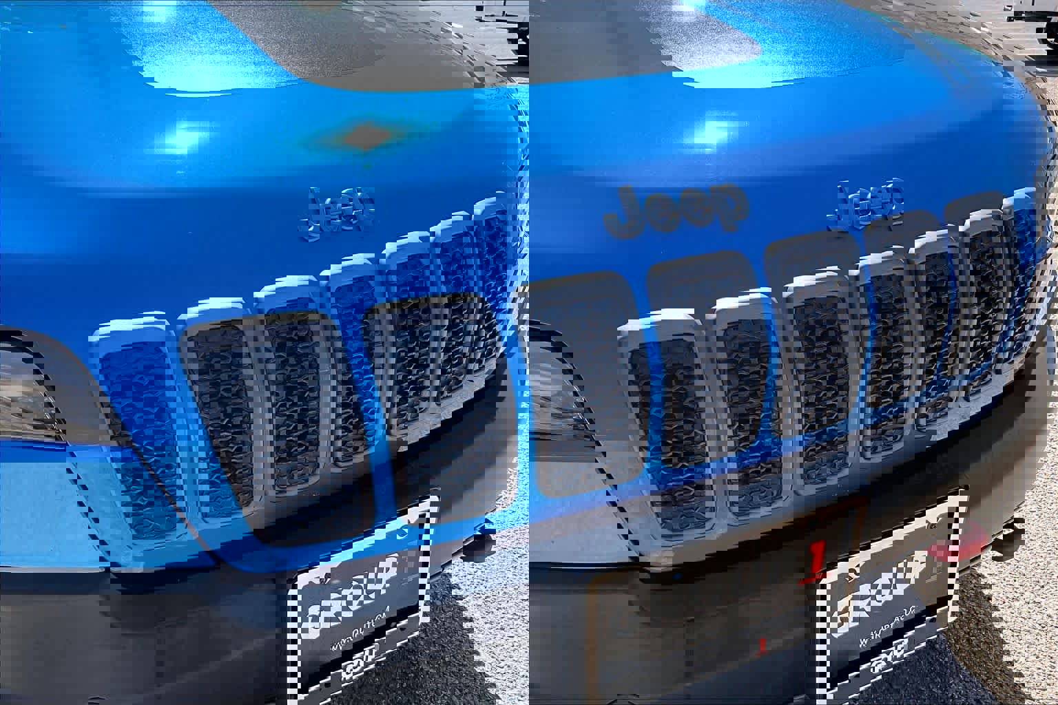 Used 2021 Jeep Cherokee Trailhawk w/ Technology Group image 28