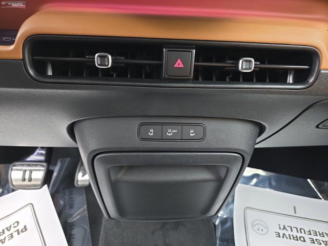 Used 2025 Volkswagen ID. Buzz Pro S Plus image 37