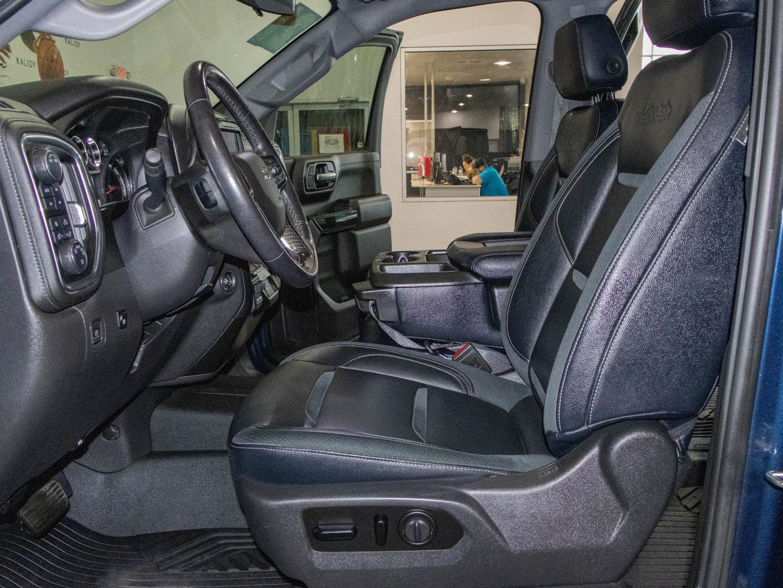 Used 2021 Chevrolet Silverado 1500 RST image 7