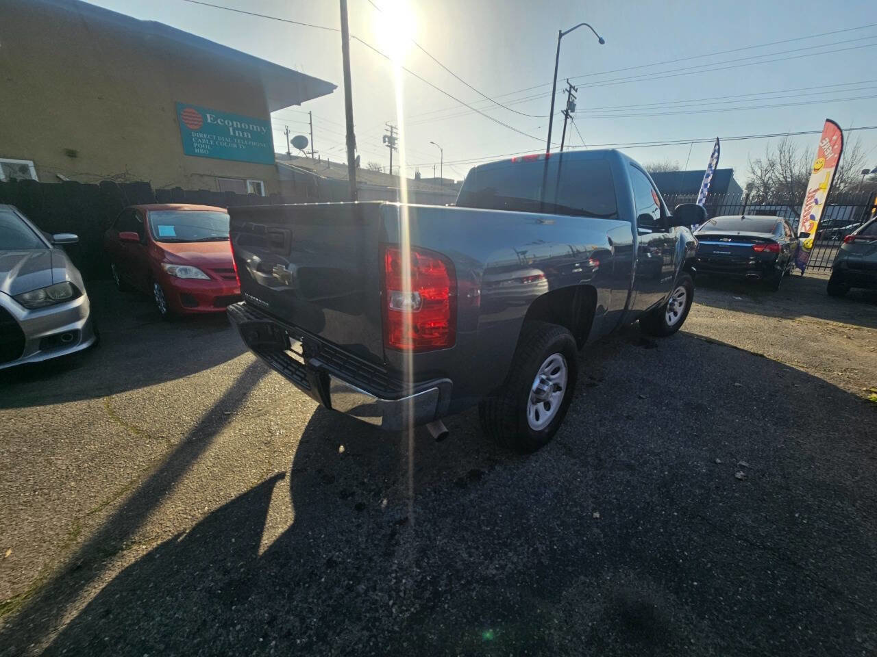 Used 2011 Chevrolet Silverado 1500 W/T image 5