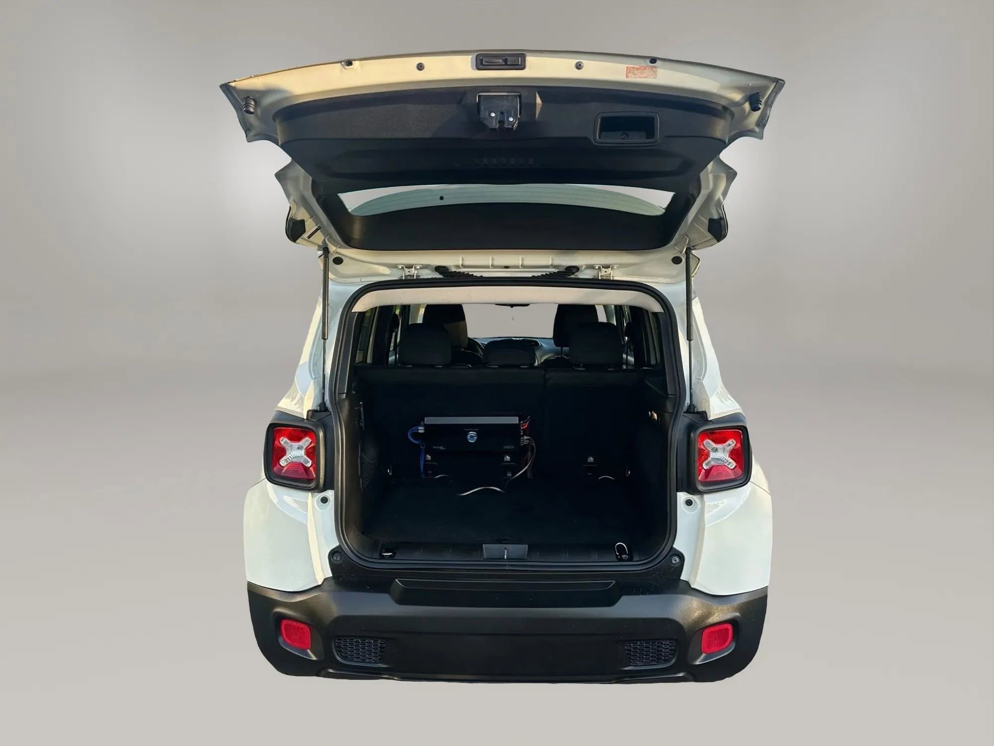 Used 2016 Jeep Renegade Latitude image 17