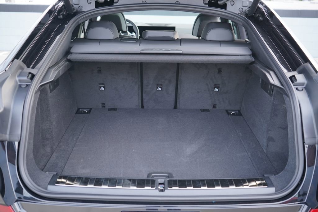 New 2026 BMW X6 xDrive40i image 19