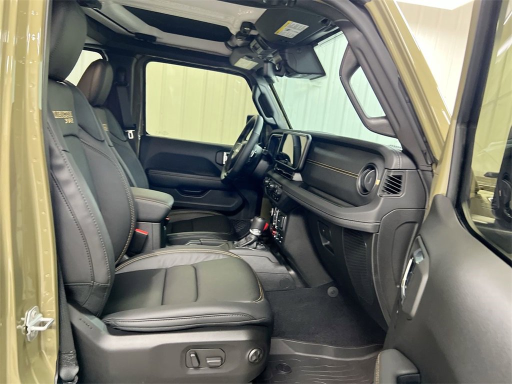 Used 2025 Jeep Wrangler Unlimited Rubicon 392 image 22