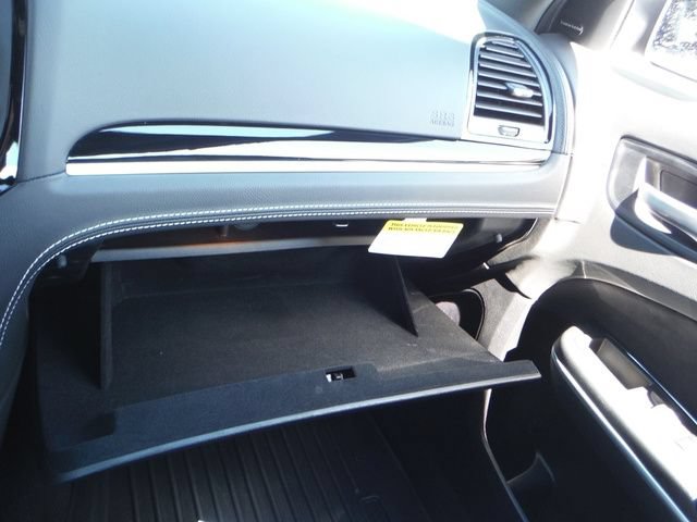 Certified 2023 Chrysler 300 C RWD image 46