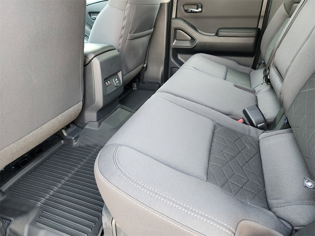 New 2025 Nissan Frontier SV w/ SV Convenience Package image 19