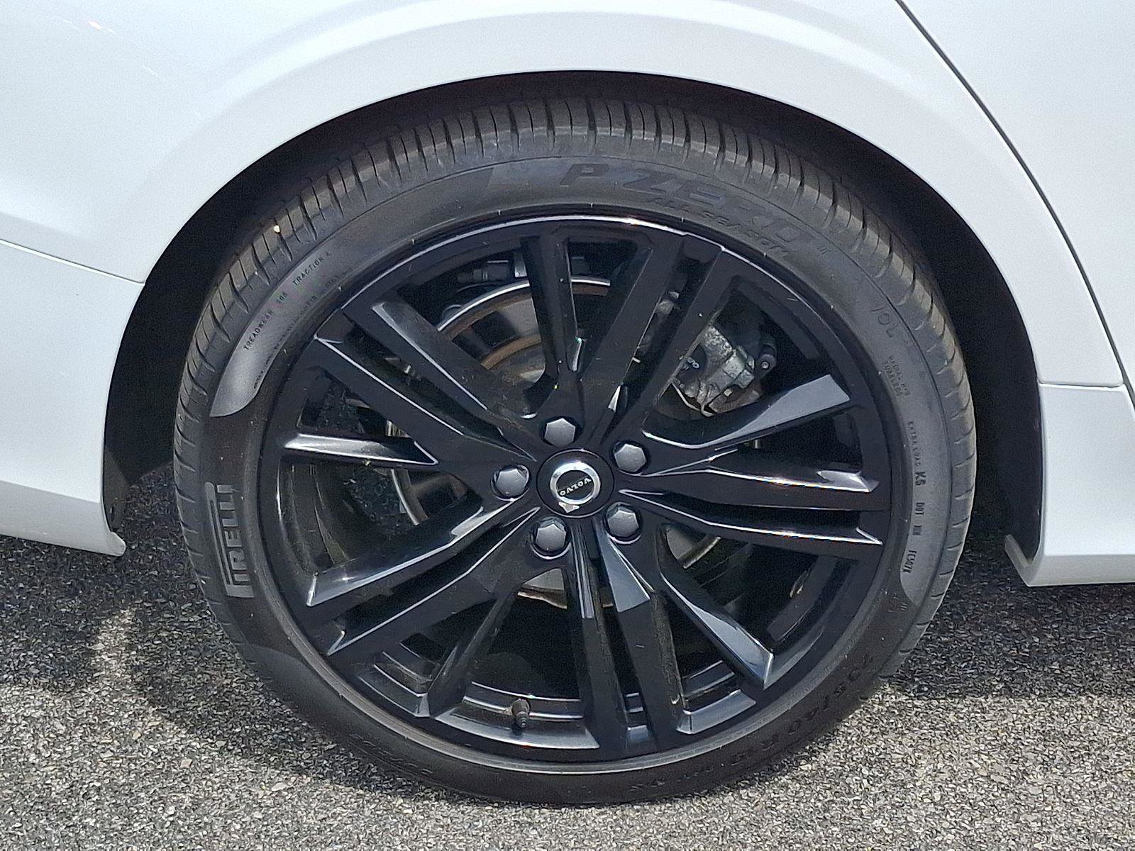 Certified 2023 Volvo S60 B5 Plus w/ Climate Package AWD/4WD image 8